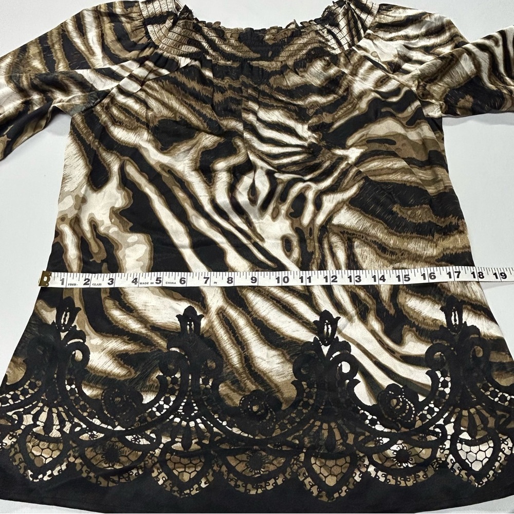 Cache Tunic Top Blouse Size M Silk Animal Print Smocked 3/4 Sleeve Flowy Mobwife - Picture 9 of 13